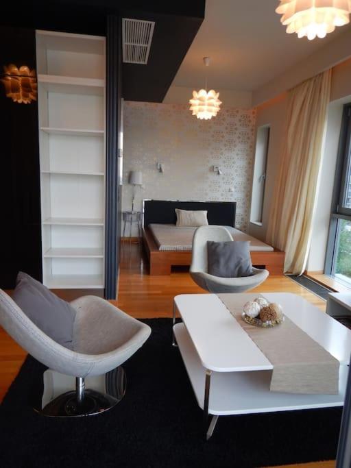 Imadnivalo Medences Hotellakas Szaunaval. Апартаменты